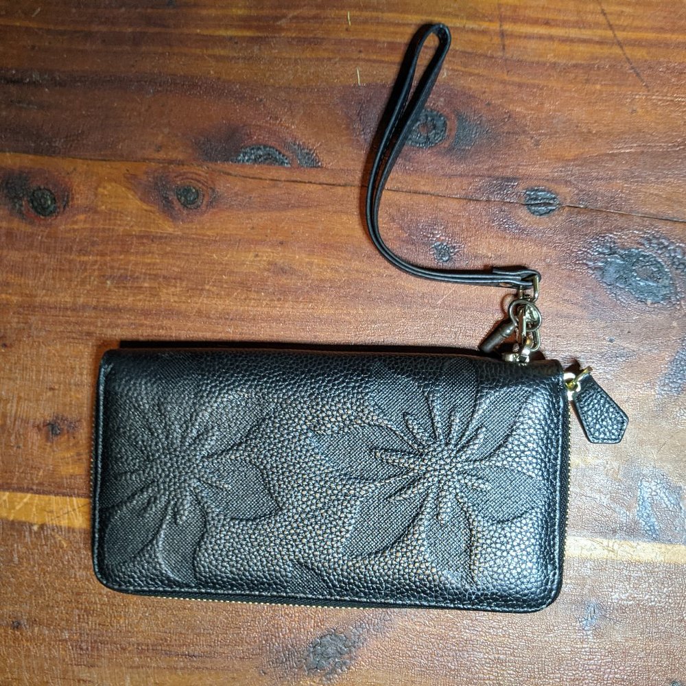 Bostanten Wristlet